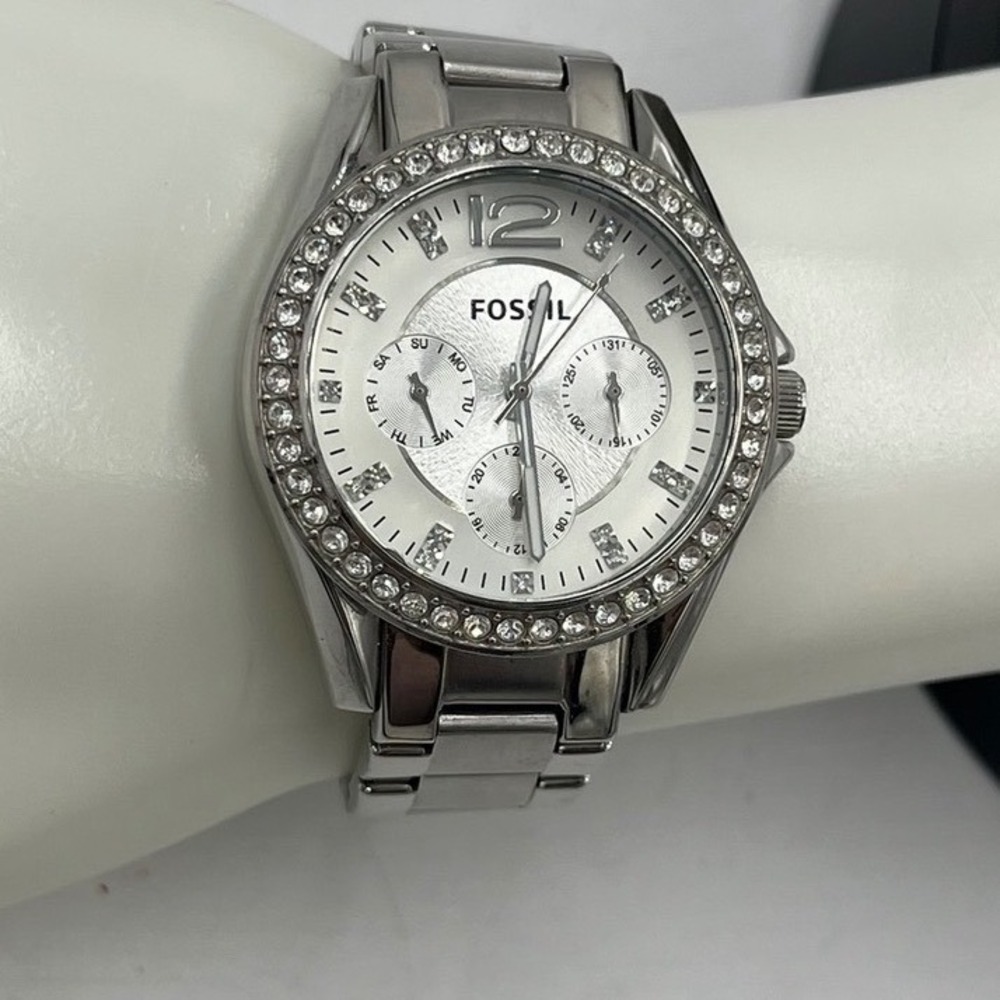 Fossil Riley Stainless Steel Watch model ES3202 *newβ battery